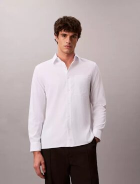Chemise classique unie en seersucker