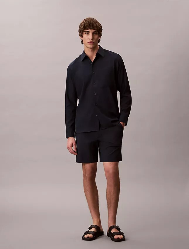 Chemise classique unie en seersucker Chemise classique unie en seersucker