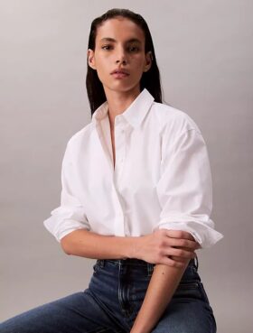 Chemise courte ajustée à boutons