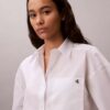 Chemise courte ajustée en popeline de coton Chemise courte ajustée en popeline de coton