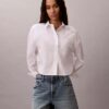 Chemise courte ajustée en popeline de coton Chemise courte ajustée en popeline de coton