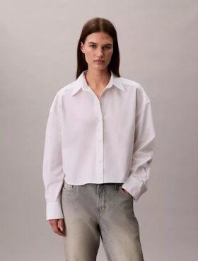 Chemise courte ample boutonnée en popeline Chemise courte ample boutonnée en popeline