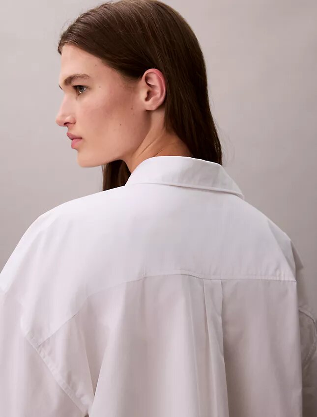 Chemise courte ample boutonnée en popeline Chemise courte ample boutonnée en popeline