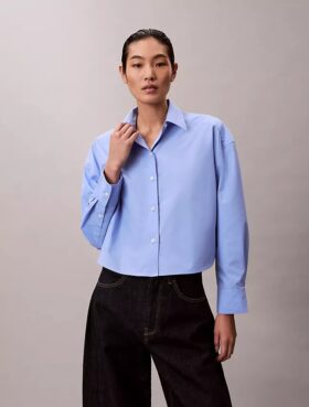 Chemise courte boutonnée en popeline à la coupe décontractée