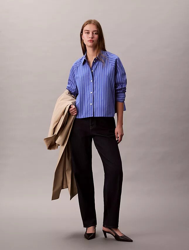 Chemise courte à boutons, coupe carrée et rayures Chemise courte à boutons, coupe carrée et rayures