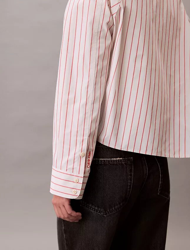 Chemise courte à boutons, coupe carrée et rayures Chemise courte à boutons, coupe carrée et rayures