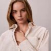 Chemise décontractée boutonnée en popeline de coton rayée Chemise décontractée boutonnée en popeline de coton rayée