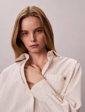 Chemise décontractée boutonnée en popeline de coton rayée