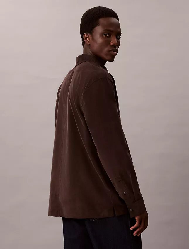 Chemise décontractée en velours côtelé à boutons Chemise décontractée en velours côtelé à boutons