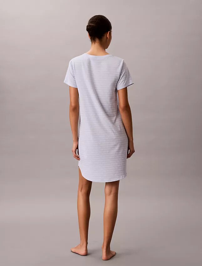 Chemise de nuit en mélange de viscose et de coton Chemise de nuit en mélange de viscose et de coton