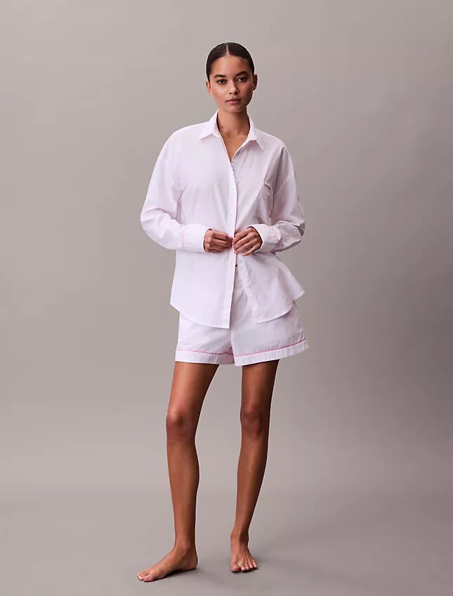 Chemise de nuit en popeline de coton pour la Saint-Valentin Chemise de nuit en popeline de coton pour la Saint-Valentin