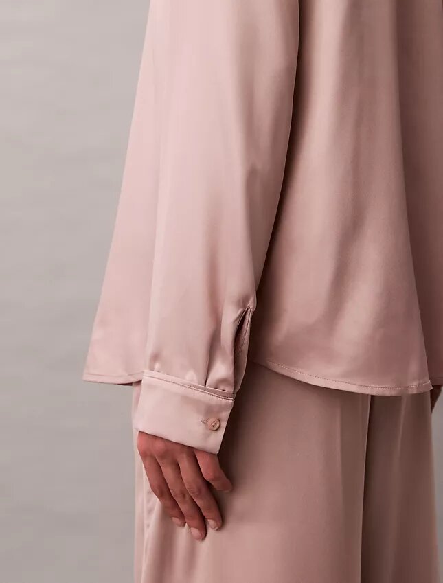 Chemise de nuit satinée Chemise de nuit satinée