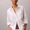 Chemise en popeline de coton avec logo jacquard Chemise en popeline de coton avec logo jacquard