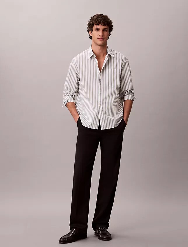 Chemise en popeline délavée à rayures teintes dans la masse Chemise en popeline délavée à rayures teintes dans la masse