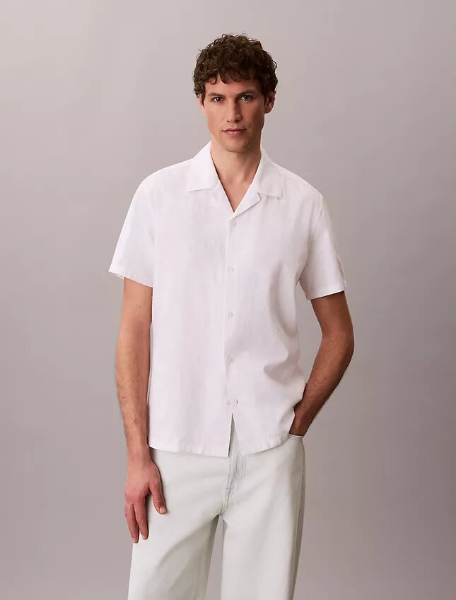 Chemise à manches courtes boutonnée en lin et coton Chemise à manches courtes boutonnée en lin et coton