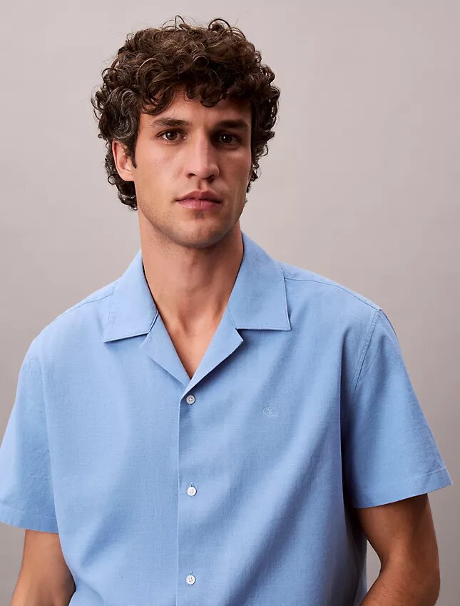 Chemise à manches courtes boutonnée en lin et coton Chemise à manches courtes boutonnée en lin et coton