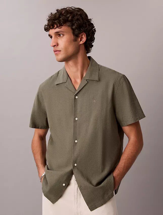 Chemise à manches courtes boutonnée en lin et coton Chemise à manches courtes boutonnée en lin et coton