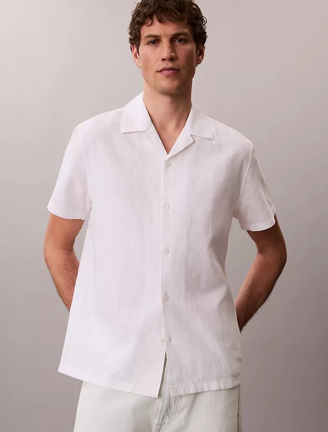 Chemise à manches courtes boutonnée en lin et coton Chemise à manches courtes boutonnée en lin et coton