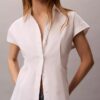 Chemise à manches courtes boutonnée en popeline de coton Chemise à manches courtes boutonnée en popeline de coton