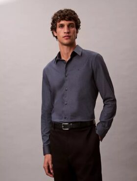 Chemise slim à col boutonné en jacquard géométrique Chemise slim à col boutonné en jacquard géométrique