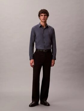 Chemise slim à col boutonné en jacquard géométrique Chemise slim à col boutonné en jacquard géométrique