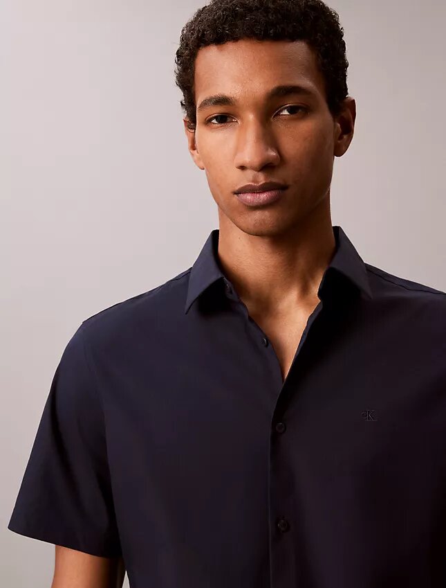 Chemise slim en coton Stretch à boutons Chemise slim en coton Stretch à boutons