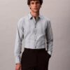Chemise slim en Supima stretch à rayures teintes dans la masse Chemise slim en Supima stretch à rayures teintes dans la masse
