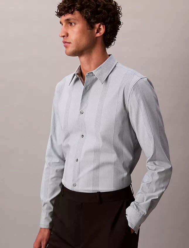 Chemise slim en Supima stretch à rayures teintes dans la masse Chemise slim en Supima stretch à rayures teintes dans la masse