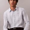 Chemise slim en Supima stretch à rayures teintes dans la masse Chemise slim en Supima stretch à rayures teintes dans la masse