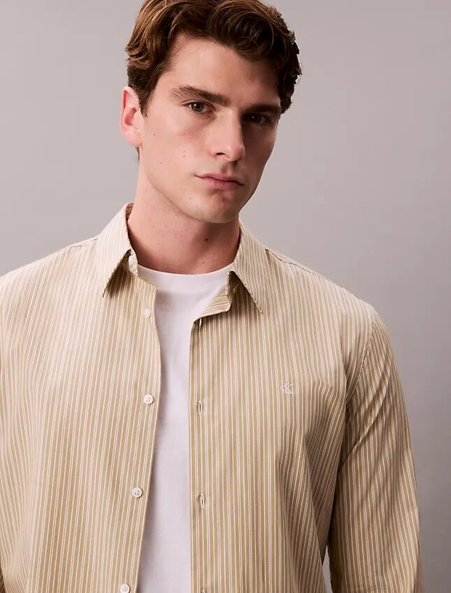 Chemise slim stretch à rayures et boutons Chemise slim stretch à rayures et boutons