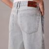 Jeans ample à revers larges
