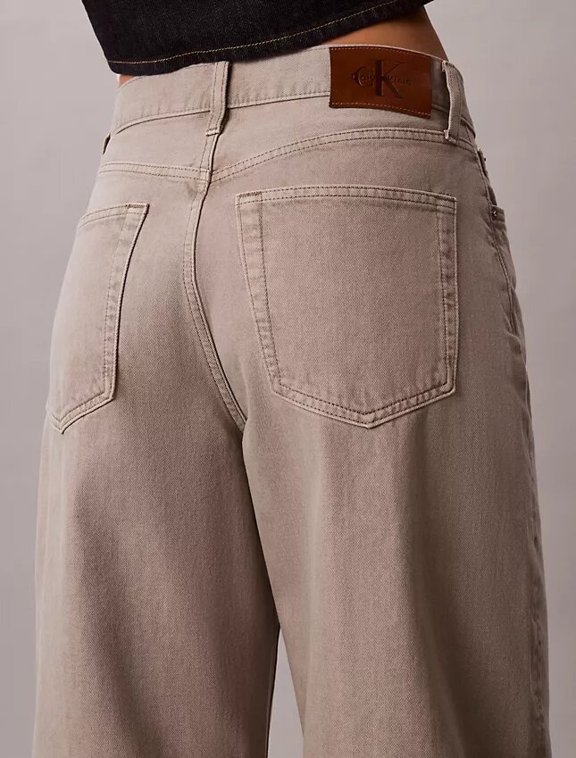 Jeans courts à coupe évasée Jeans courts à coupe évasée