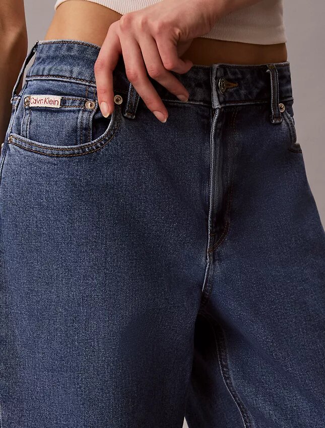 Jeans droit taille haute Jeans droit taille haute