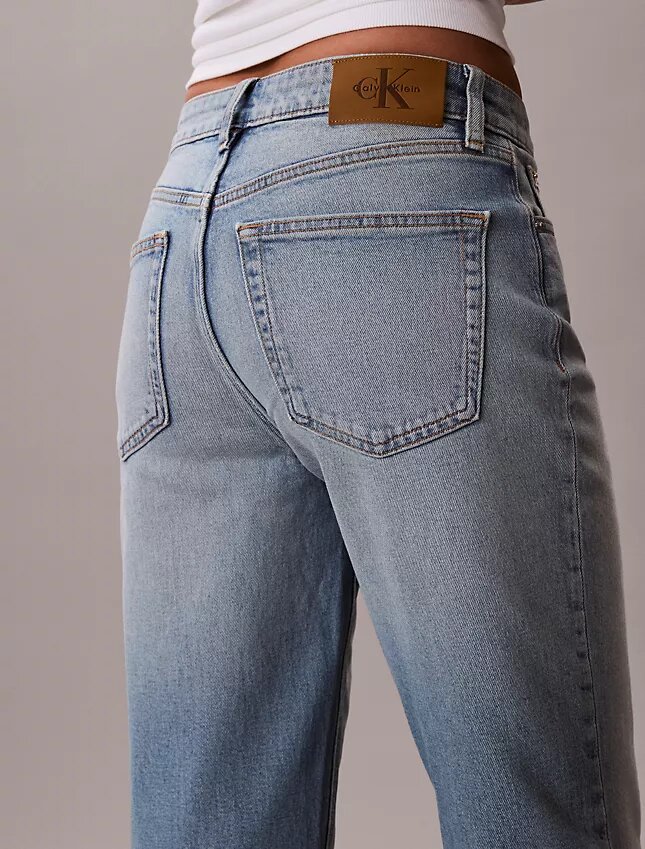 Jeans droit taille haute Jeans droit taille haute