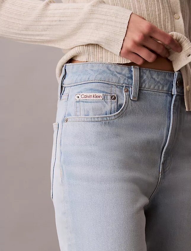 Jeans droit taille haute Jeans droit taille haute