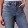 Jeans droit taille haute Jeans droit taille haute