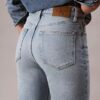 Jeans droit taille haute Jeans droit taille haute