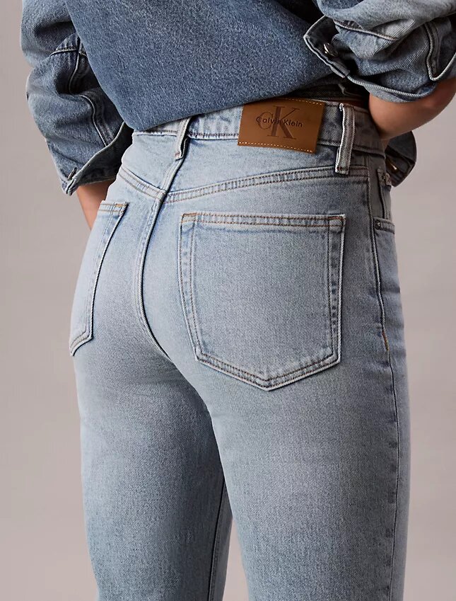 Jeans droit taille haute Jeans droit taille haute