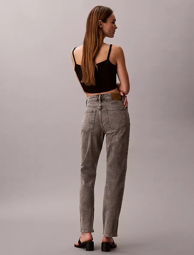 Jeans droit taille haute Jeans droit taille haute