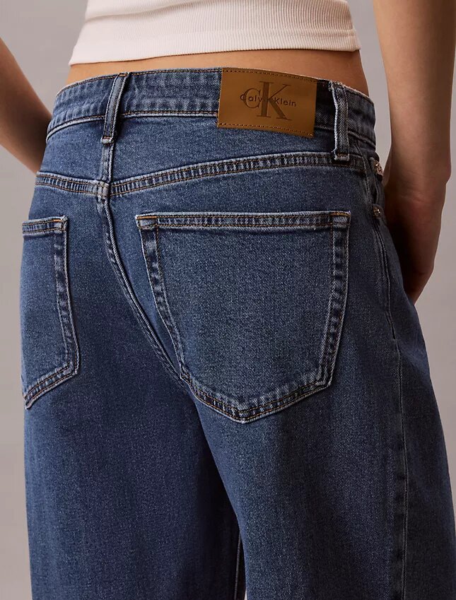 Jeans droit taille haute Jeans droit taille haute
