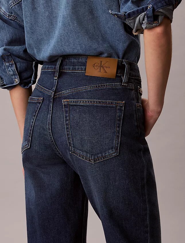 Jeans droit taille haute Jeans droit taille haute
