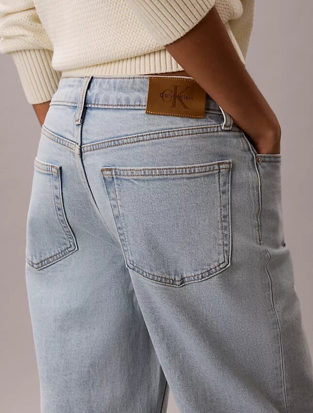 Jeans droit taille haute Jeans droit taille haute