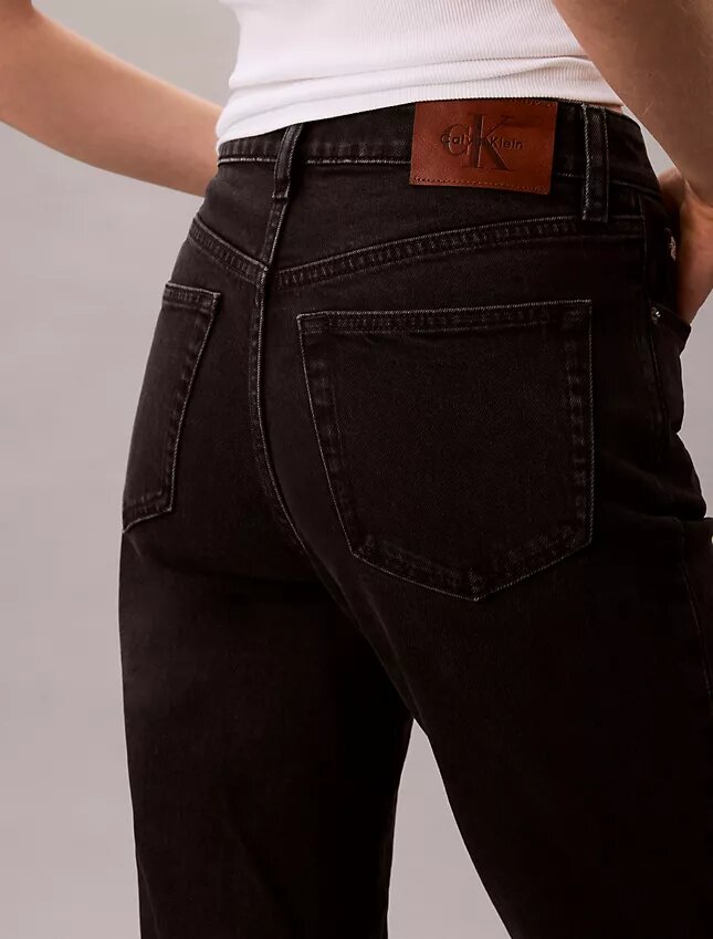 Jeans droit taille haute Jeans droit taille haute