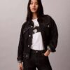Jeans droits années 90 pour le Nouvel An lunaire Jeans droits années 90 pour le Nouvel An lunaire