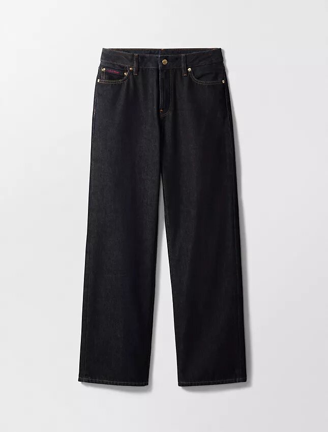 Jeans droits années 90 pour le Nouvel An lunaire Jeans droits années 90 pour le Nouvel An lunaire