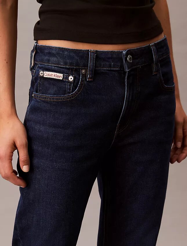 Jeans slim à taille moyenne Jeans slim à taille moyenne