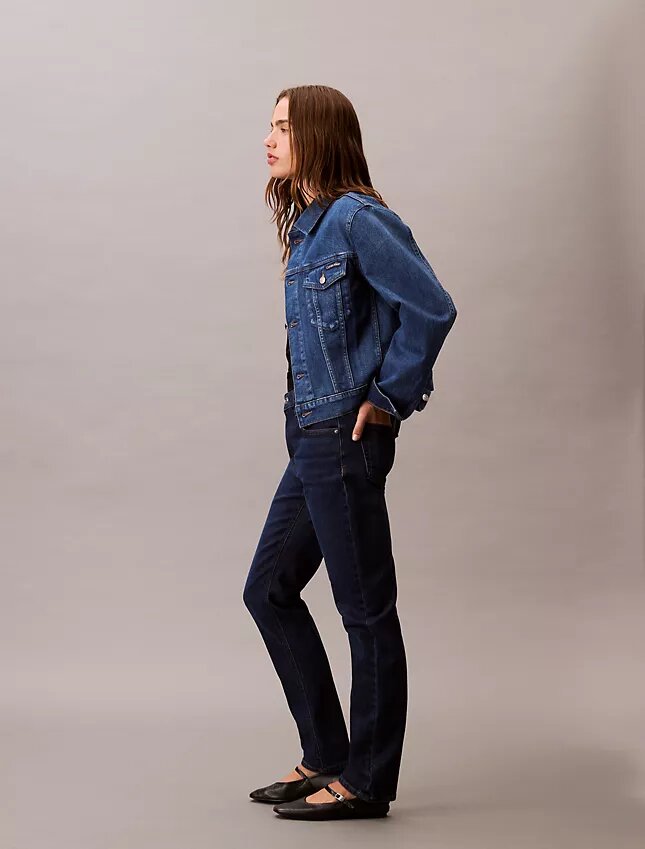 Jeans slim à taille moyenne Jeans slim à taille moyenne