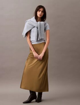 Jupe midi en satin extensible