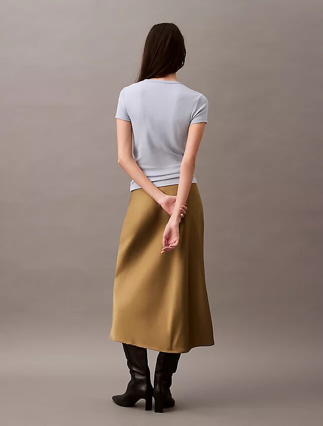 Jupe midi en satin extensible Jupe midi en satin extensible