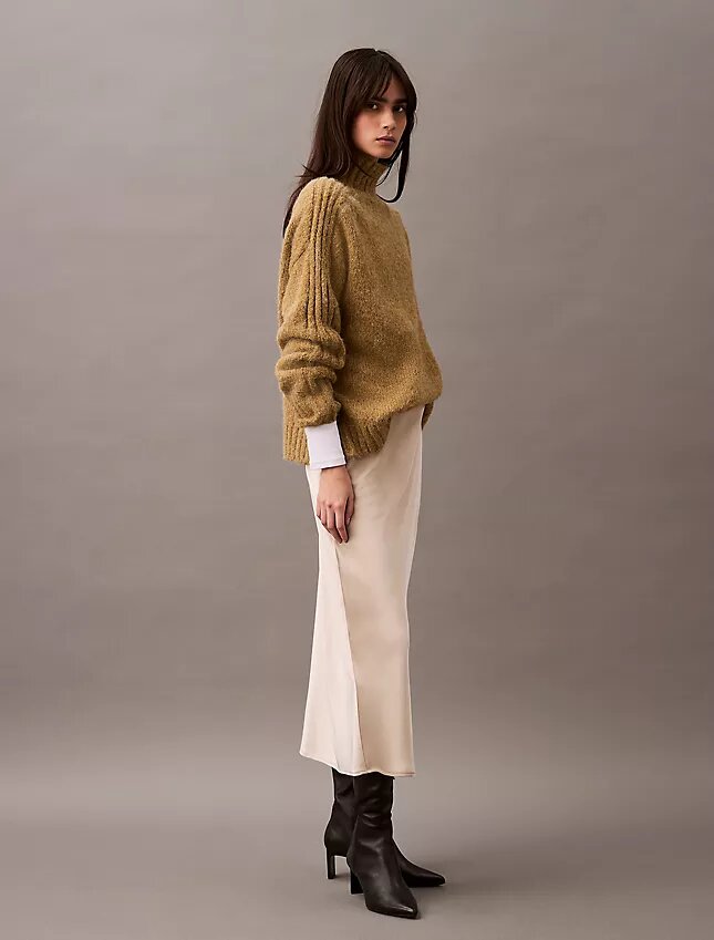 Jupe midi en satin extensible Jupe midi en satin extensible